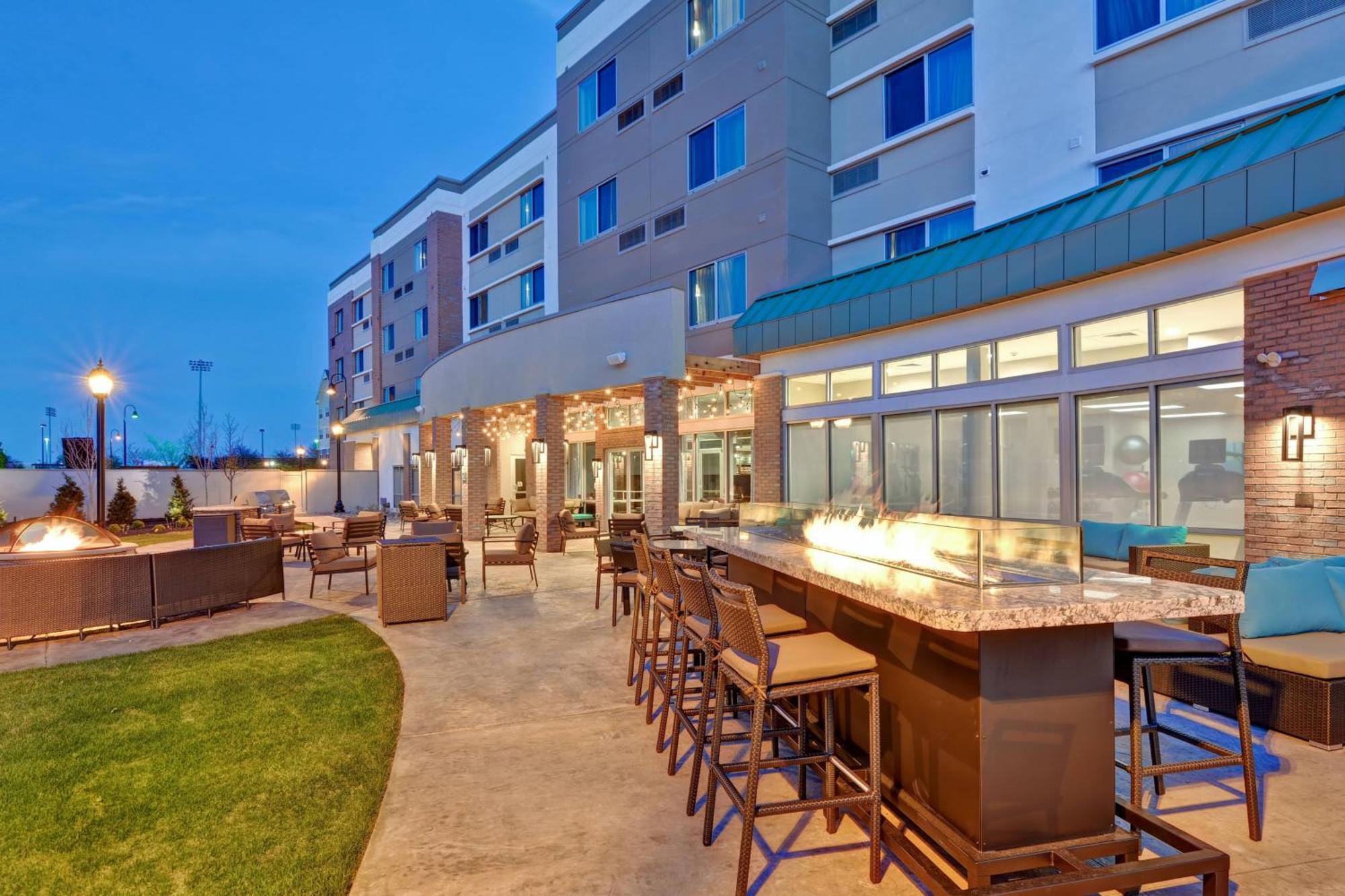 Courtyard By Marriott Long Island Islip/Courthouse Complex Hotel Central Islip Luaran gambar
